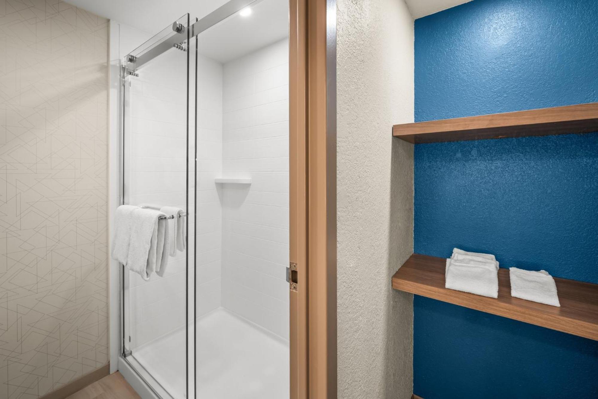 Holiday Inn Express Boston North-Woburn By Ihg Exterior foto